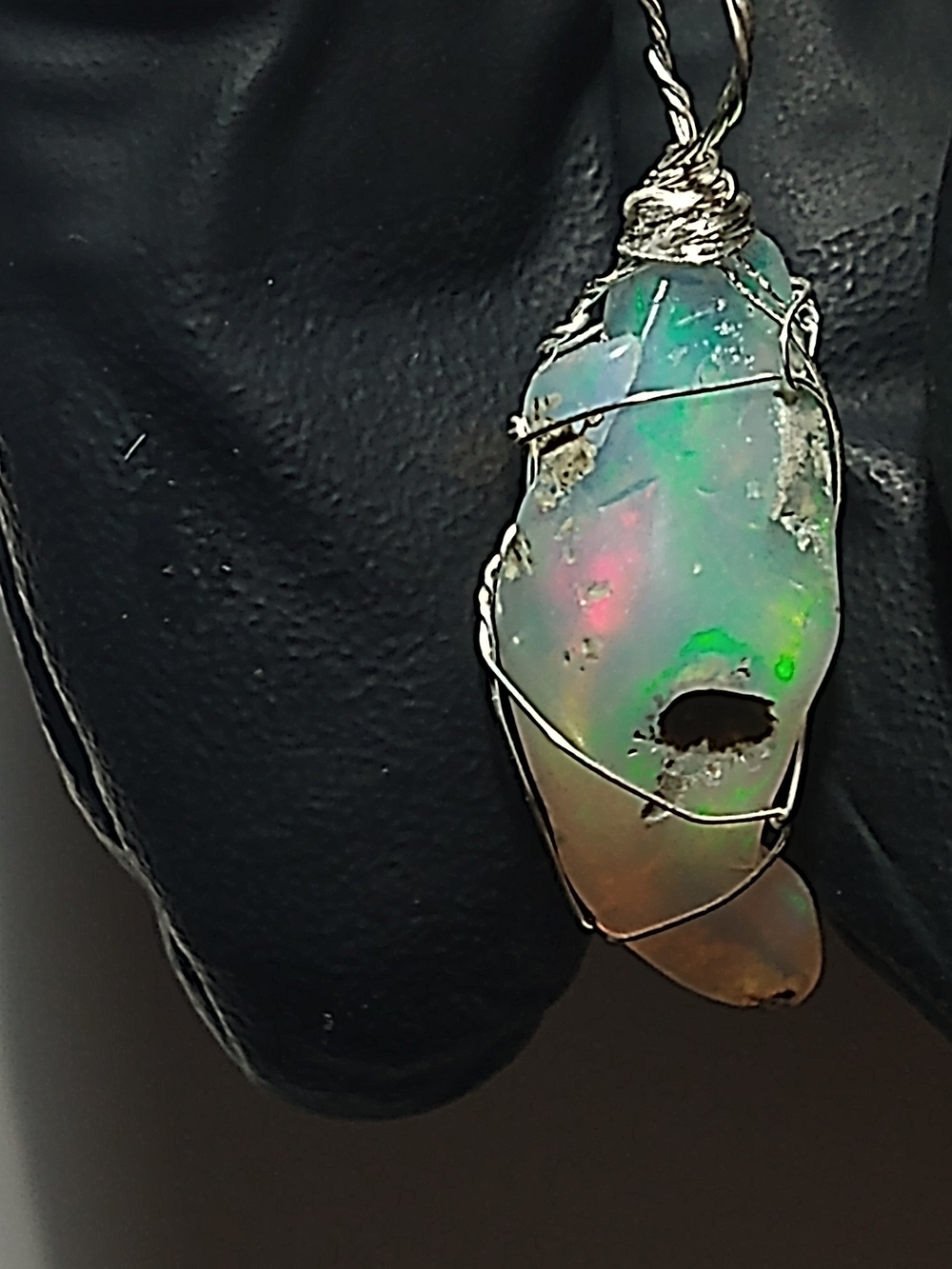 Handcrafted Opal Pendant Necklace - Iridescent Green Pink Blue - Unbranded